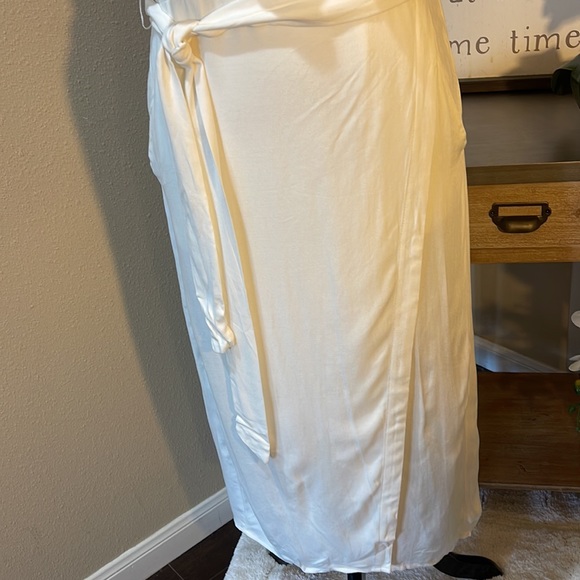 Lovestitch sunniva dress. TRN2 - Picture 3 of 7